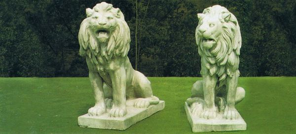 Gartenfigur Zwei Löwen