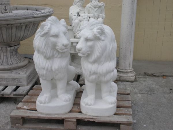 Gartenfigur Zwei Löwen