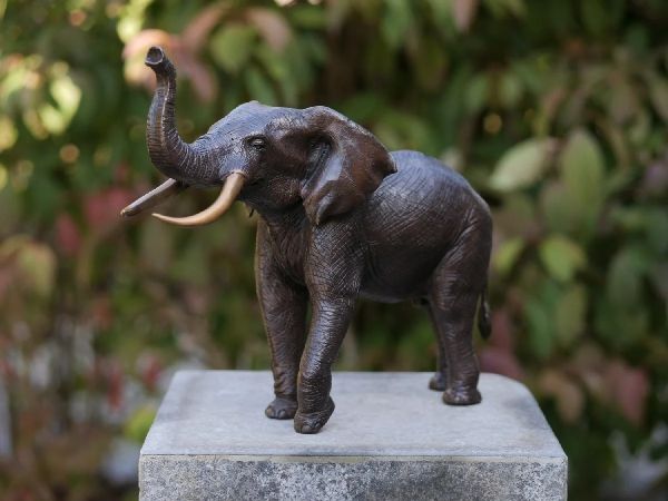 Bronzefigur Elefant, klein