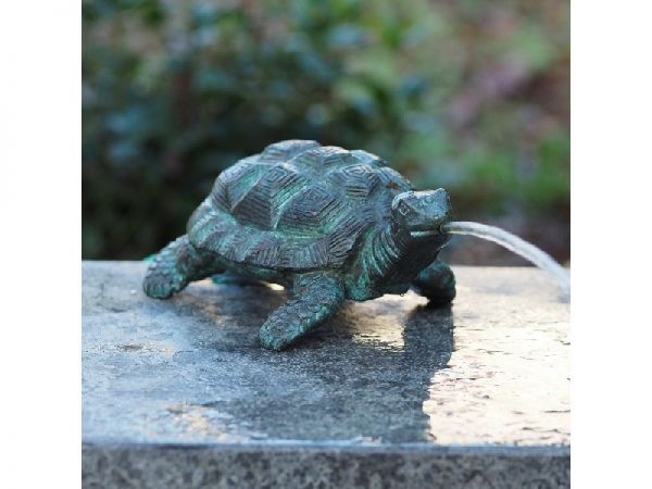 Bronzefigur Schildkröte wasserspeiend