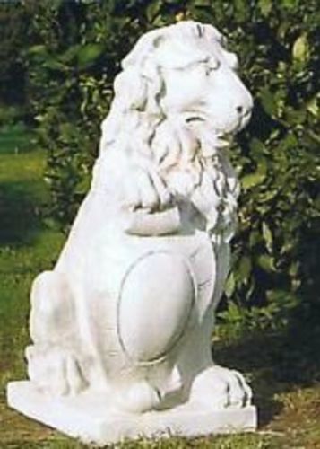 Gartenfigur Löwe