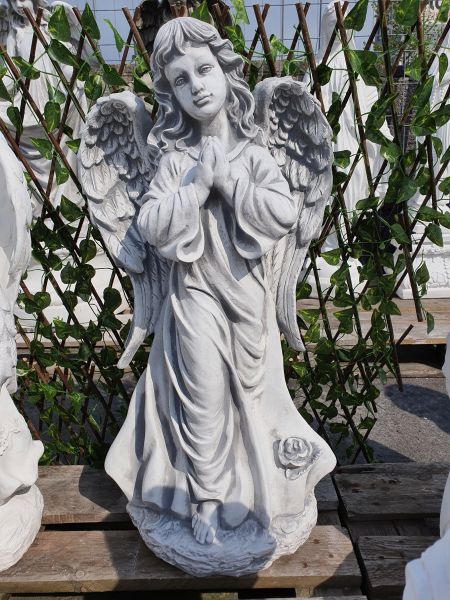 Gartenfigur Engelfrau betend, antik