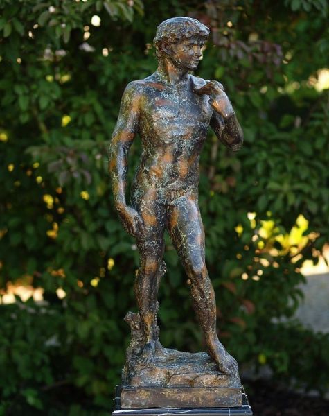 Bronzefigur David