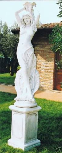 Gartenfigur "Venus des Glücks" in weiß