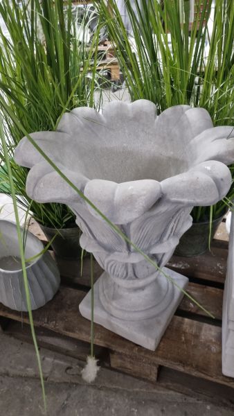 Pflanzgefäß "Blume", antik grau