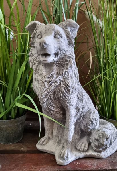 Gartenfigur Hund, antik grau