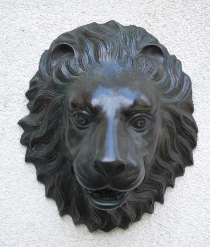 Bronzefigur Löwenkopf